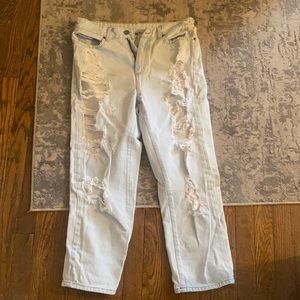 Size 29 Car Mar Light Wash Ripped Jeans
